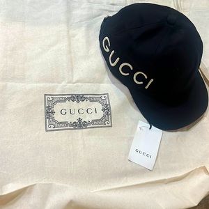 GUCCI UNISEX BLACK BASEBALL HAT LOVED EMBROIDERY M. Brand New. 100% Authentic.